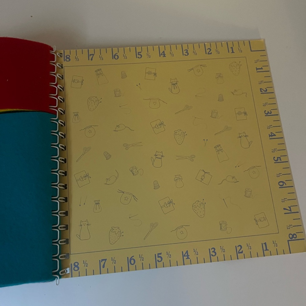 Klutz Simple Sewing Kit - Multicolor - Picture 5 of 7